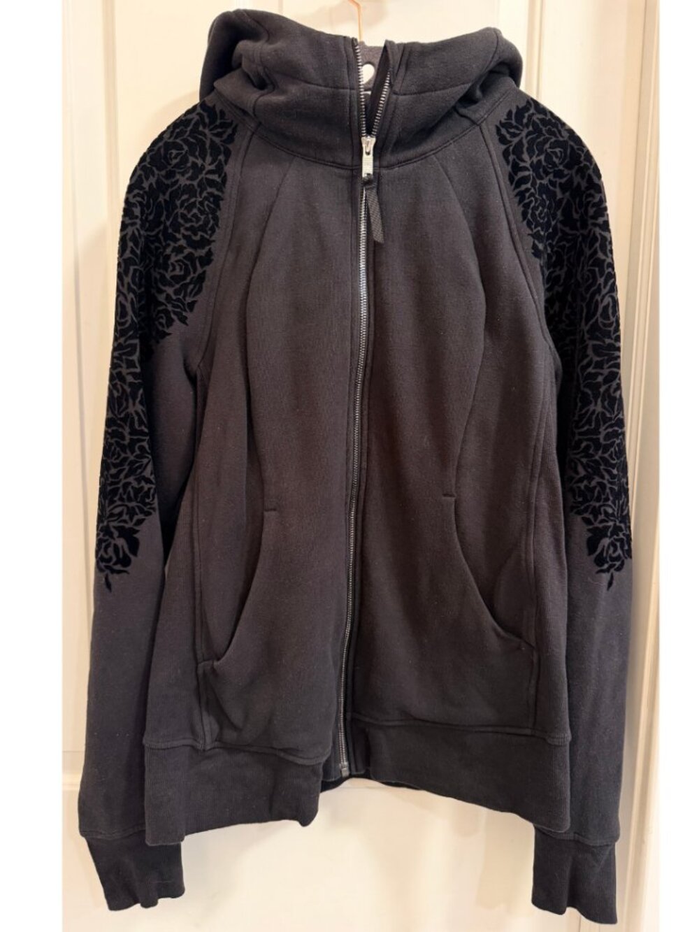 Lululemon Charcoal & Black Floral Full-Zip Hoodie Size 10